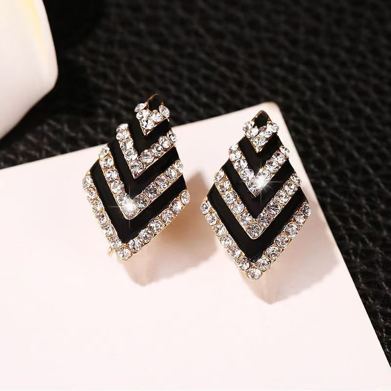 100 Pieces Earring jewelry wholesale Premium Earrings Wholesale Collection